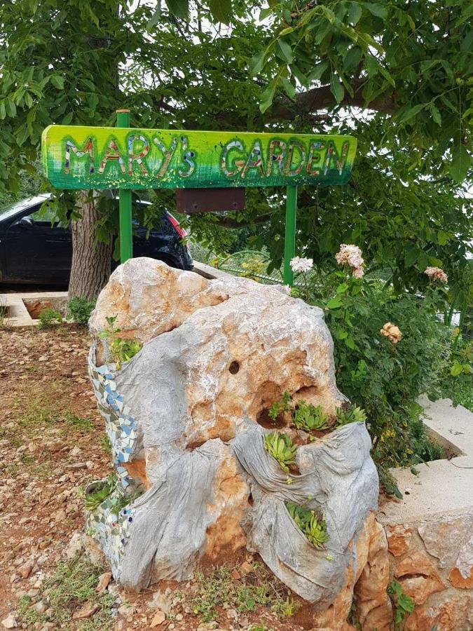 Villa Mary'S Garden Tulisevica Exterior foto
